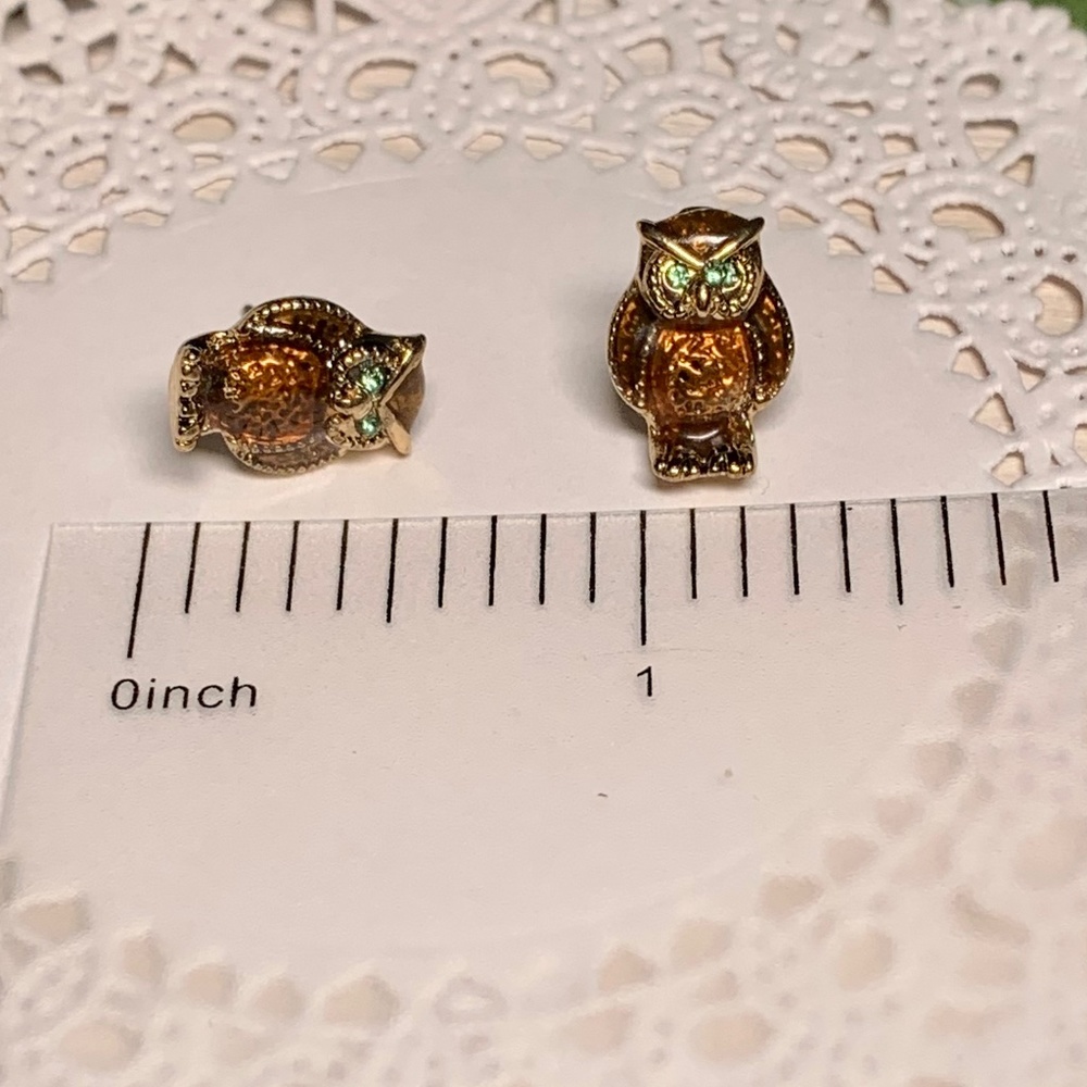 Hooting Adorable! Enamel and Crystal Owl Earrings - Picture 7 of 7